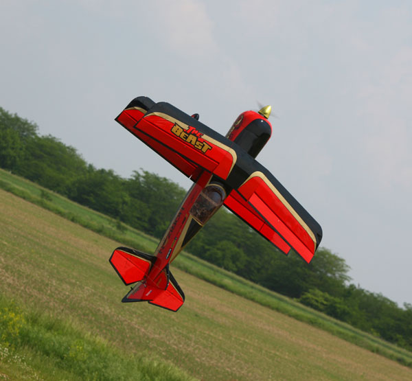 Model Airplane News - RC Airplane News | Exclusive Online Hangar 9 100cc Beast Review