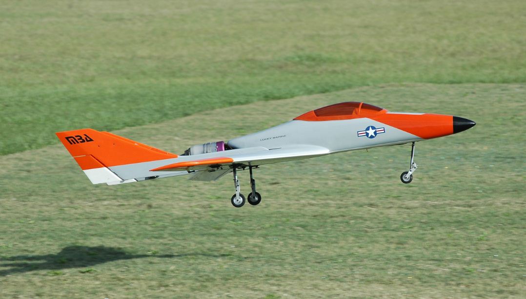 Lukey Martinez, p-70 powered modellbau-USA Tornado, model airplane news, model aviation, model airplanes, florida jets, florida jets 2011, photo 8