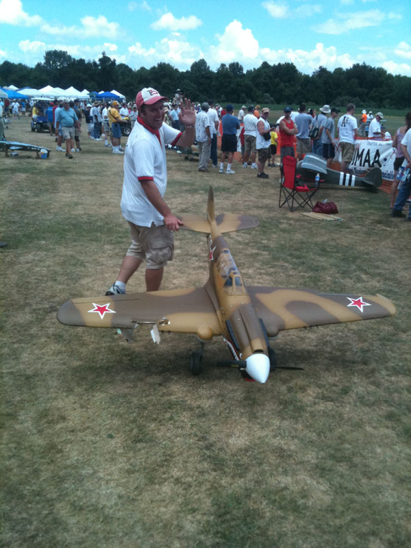 Warbird Rebuild—Skyshark ARF P-40N, model airplane news, model airplanes, model aviation, photo 4, mechanic, ground crew