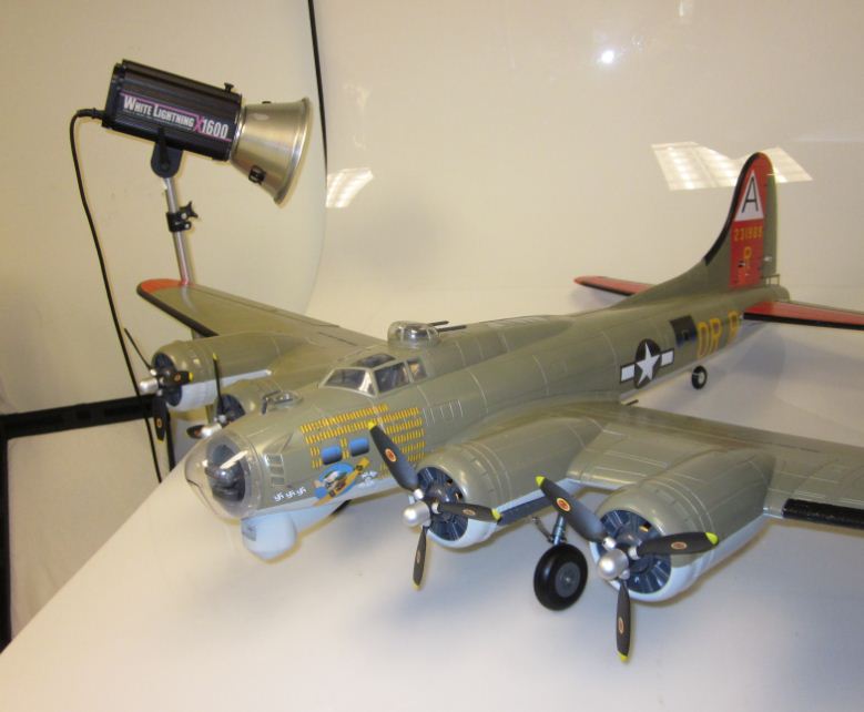 b 17 bomber rc plane