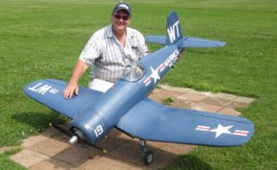 Blast from the Past! Top Flite Giant Scale F4U Corsair with test flight video