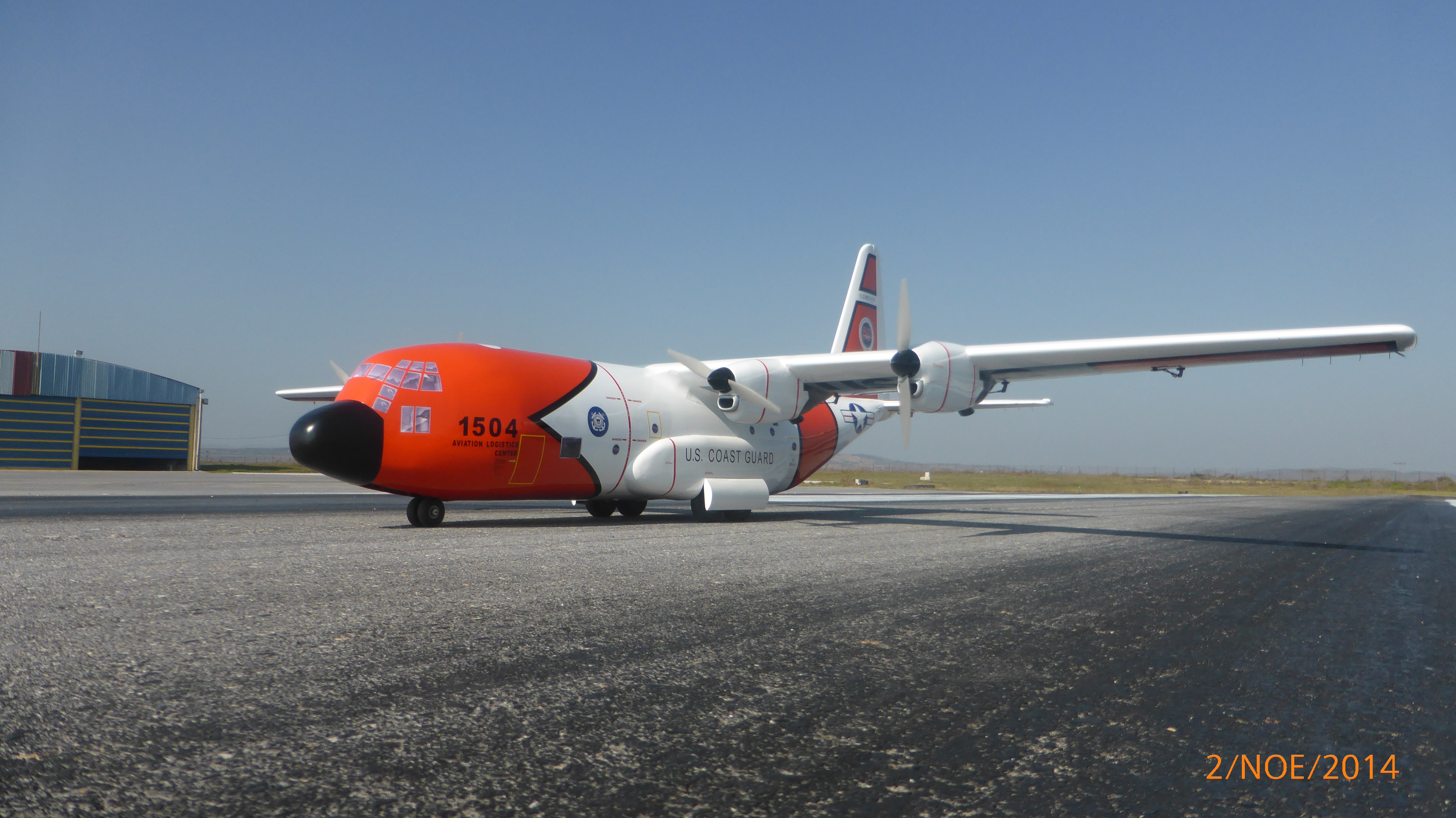 Video: Electric 11-foot C-130