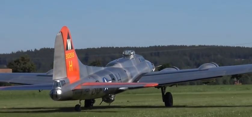 Giant Heavy-Metal Formation Flight