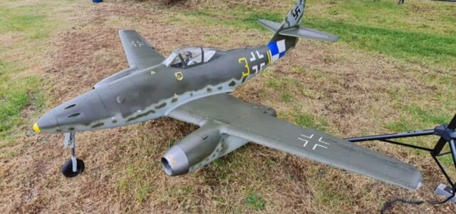 Giant Me 262 & Fw 190
