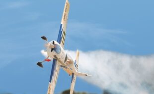 Fly the Rolling Circle – Take your aerobatics to the next level